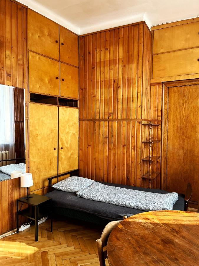 Studio Retro Next To The Market Square In Krakow Apartment Luaran gambar
